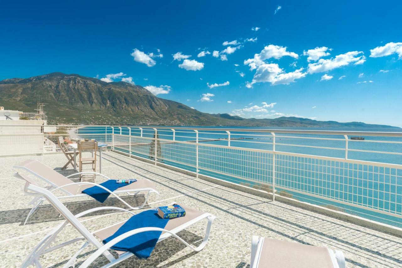 Апартаменты Seafront Penthouse Leo Каламата Экстерьер фото